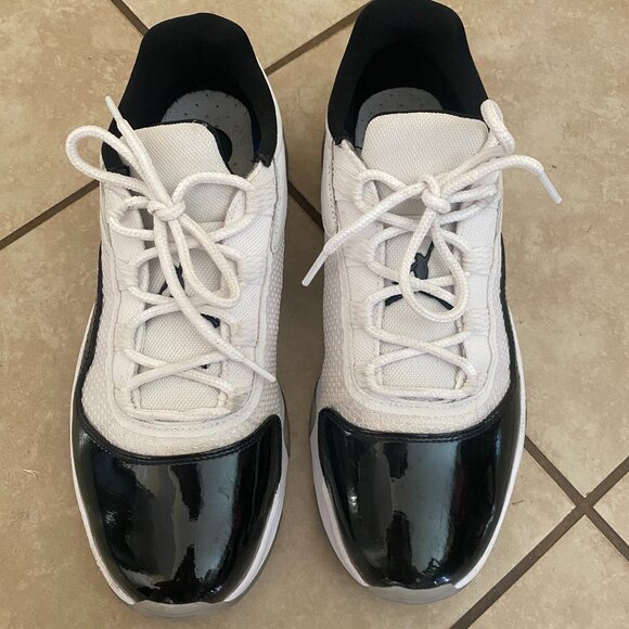 Jordan 11 Comfort Low White/Black - Picture 3 of 8